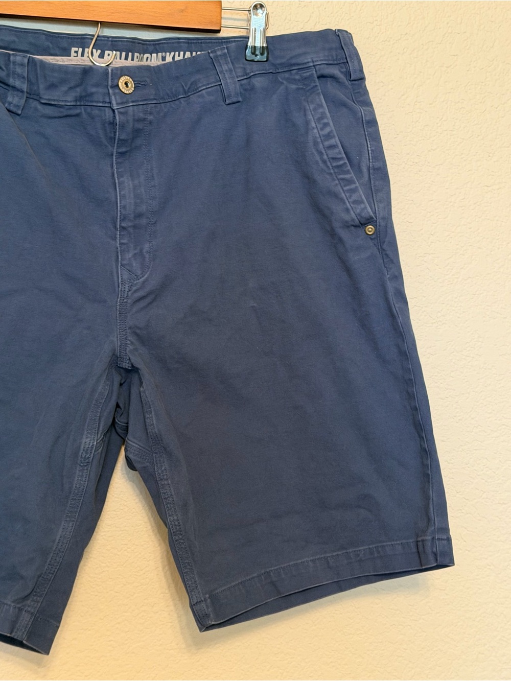 Duluth Trading DuluthFlex Ballroom Blue Relaxed Fit Casual Style Shorts Size 38 - Picture 3 of 13